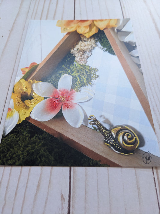 Picnic Snail hand detailed 5x7 print