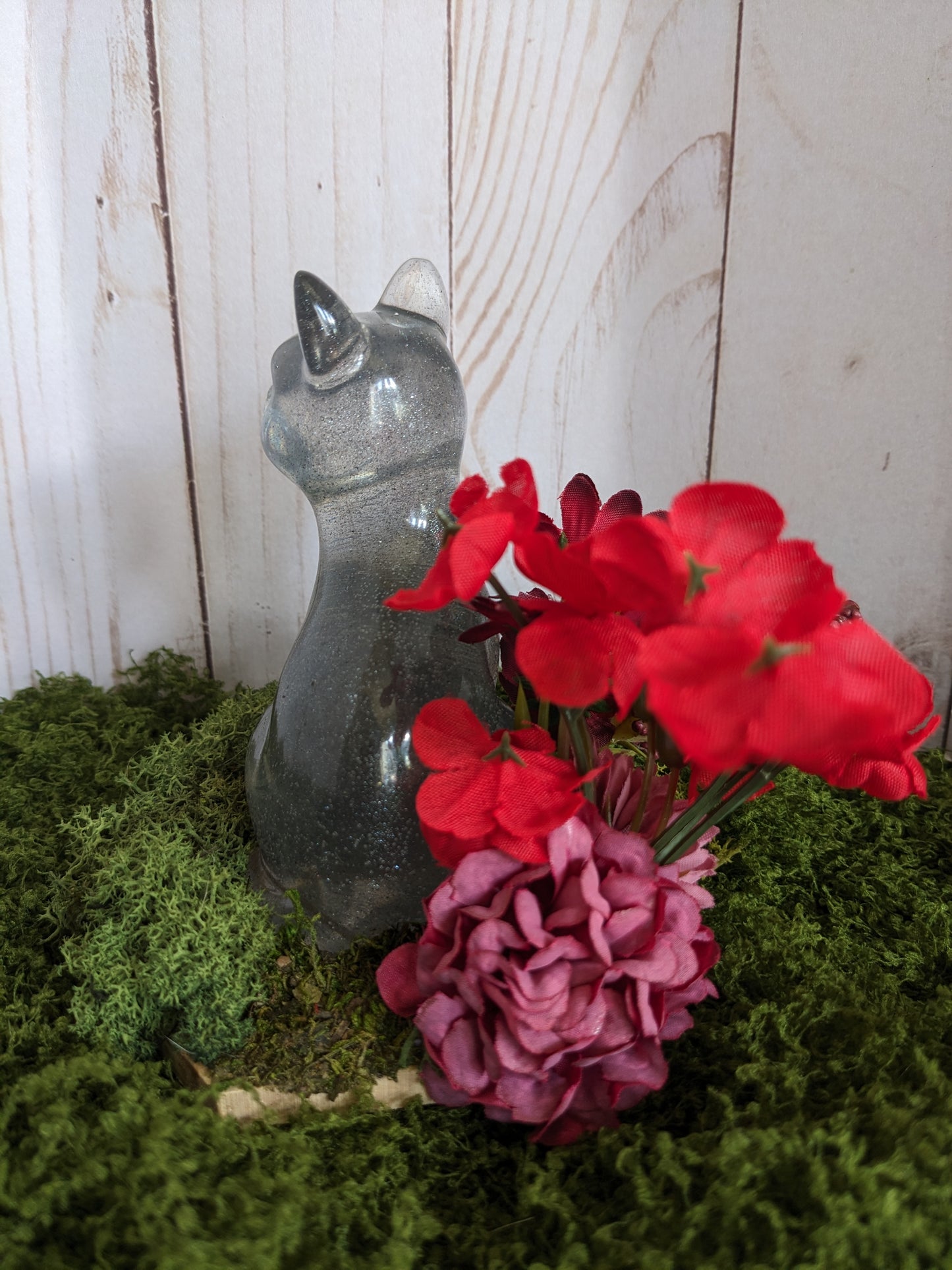 Grey Cat Red Flowers