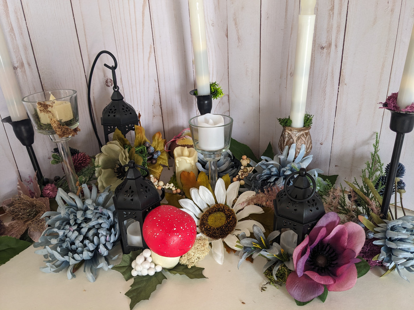 Chrysanthemum and Wood-look Candleholder