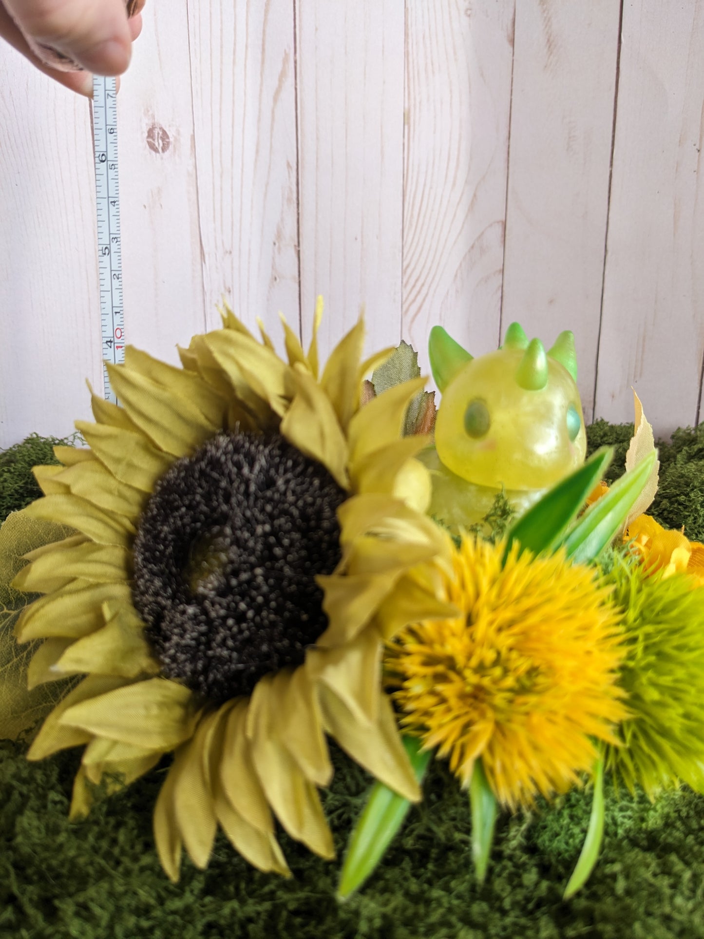 Yellow Green Flower Nest Baby Dragon